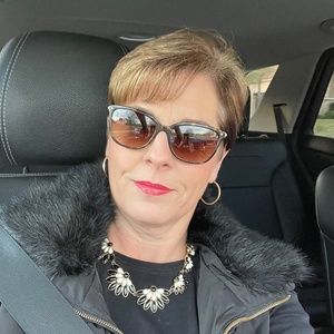 Meet your Posher, Jana